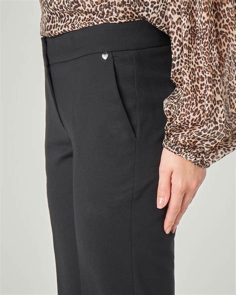 Pantaloni In Lana Leggera Stretch Nero .